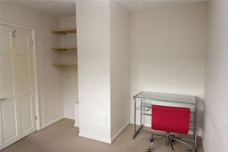 2 bedroom semi-detached house to rent - Photo 3