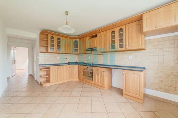 Pronájem mezonetového bytu 4+1[118 m - Fotografie 1