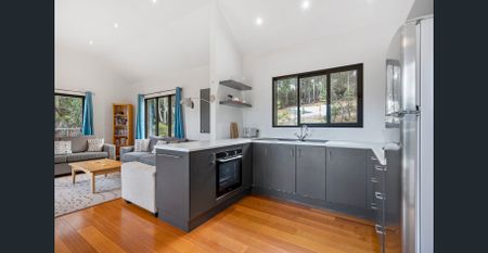 Furnished Two Bedroom Home - 12 Month lease - Peaceful and Private Position - Photo 3