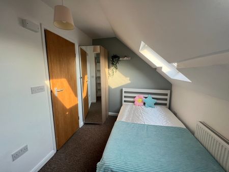 7 Bed Detached House, Charter Avenue, CV4 - Photo 5