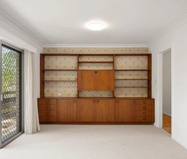 Family Home Minutes to Terrigal and North Avoca Beaches Garden Main... - Photo 1