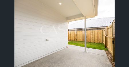 Modern One Bedroom Duplex - Photo 5