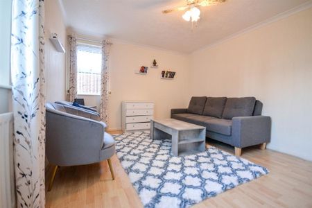 2 bedroom flat to rent - Photo 3