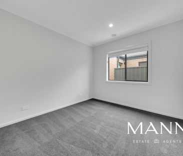 Brand New Stunning Family Home in Kalkallo - Photo 6