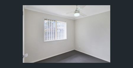 Spacious Family Home in Warner - Photo 2