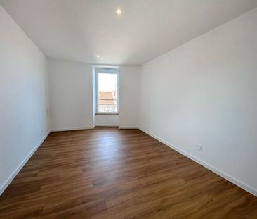 Location Appartement 4 pièces 77m² ROANNE 42300 - Photo 4