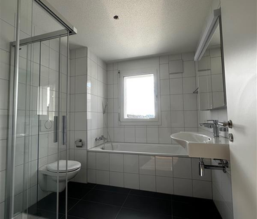 Moderne 3.5-Zimmerwohnung - 1. Mietzins geschenkt! - Photo 5