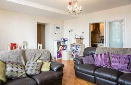 2 Bedrooms Otley Road - Photo 2