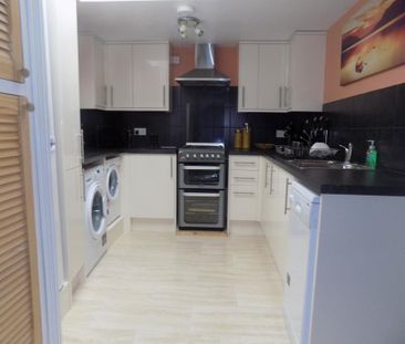 1 bedroom flat to rent - Photo 6
