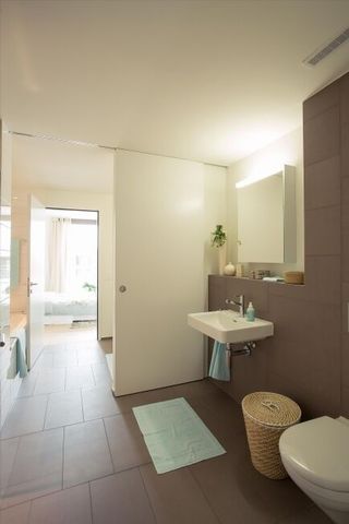 You need space that the ROY has - Photo 4