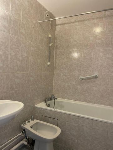 Location Appartement 2 pièces 62m² ANGLET 64600 - Photo 4