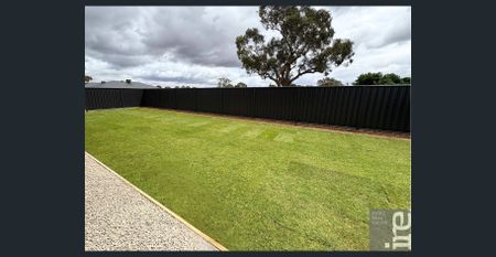 Impressive Brand New Four-Bedroom Residence in Warby Views Estate! - Photo 5