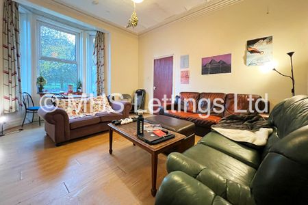 7 Bedroom Mid Terraced House for rent in Hyde Park Road - Photo 4