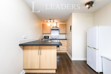 1 bedroom flat to rent - Photo 2