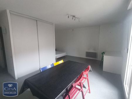 Location Appartement 1 pièce 29m² ST ETIENNE 42100 - Photo 4