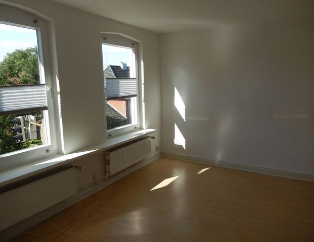 3,5 Zimmer-Hausmeisterwohnung in zentraler ruhiger Lage von Büdelsdorf - Photo 1