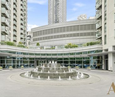 Pan Peninsula Square, London - Photo 3