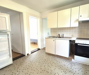 3.5 pièces dans un quartier calme du Locle, possibilité de bail de ... - Photo 2