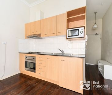 FULLY FURNISHED 1 BEDROOM APARTMENT AT CITY CENTRAL! - Photo 2