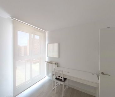 Piso de alquiler en Calle Sardineta, Tres Olivos - Valverde - Photo 3