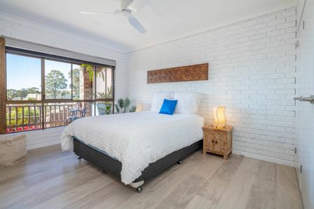 Panoramic water Views - Photo 5