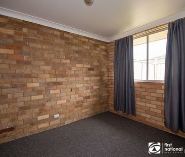 TWO BEDROOM WELL SIZED UNIT - Photo 4