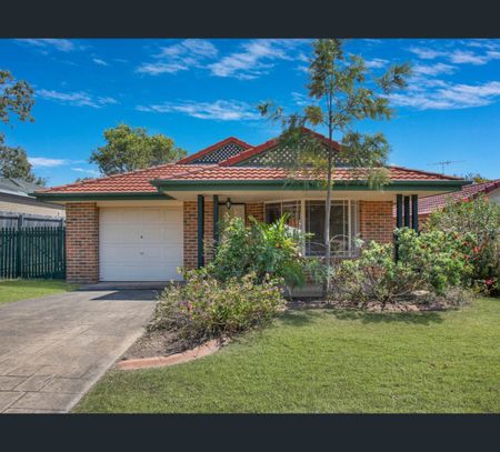 4 Lomandra Court, Brookwater, Qld 4300 - Photo 2