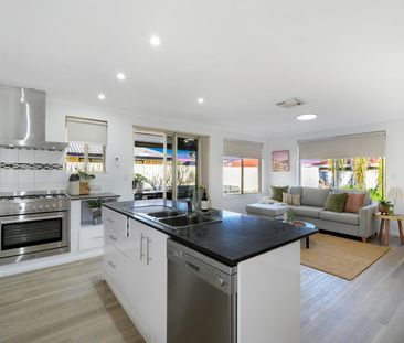 Family Living in Prime Huntingdale Location - $800 per week - Photo 3