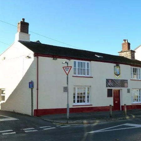 1 bedroom in a flat share to rent - Photo 3