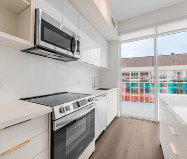 For Lease - 333 Sunseeker Avenue Unit# 627, Innisfil, Ontario - Photo 1