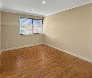 Three-Bedroom Home in Prime East Dubbo Location - Photo 5