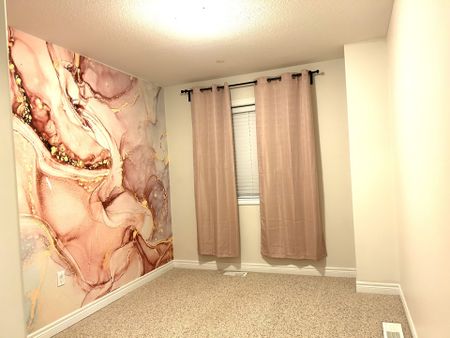 For Lease - 120 Parkinson Crescent, Orangeville, Ontario - Photo 2