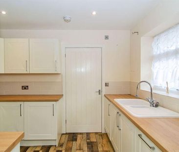 2 bedroom detached bungalow to rent - Photo 6
