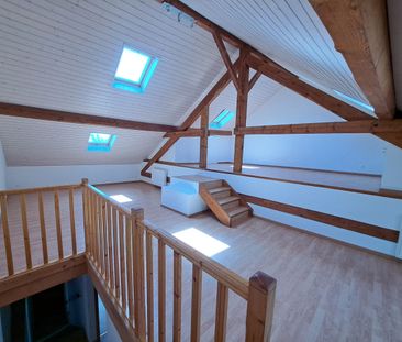 Lumineuse villa mitoyenne de 5.5p à louer au coeur d'Apples - Photo 3