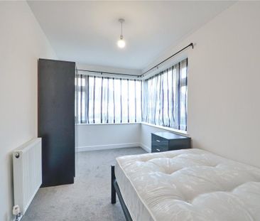 3 bedroom apartment to rent - Photo 4