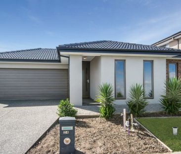 24 Ravenhurst Circuit, Cranbourne North - Photo 5