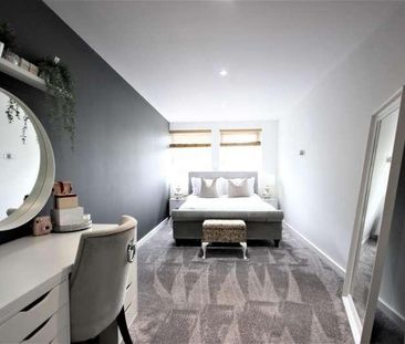 Hulbert Road, Waterlooville, PO7 - Photo 3