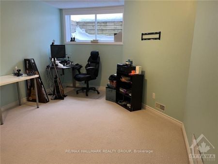 For Lease - 123 GARRITY Crescent, Barrhaven, Ontario - Photo 2