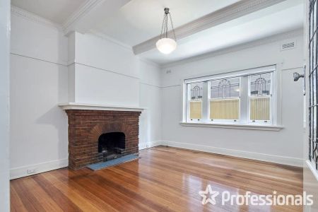 3/39 Acland Street, St Kilda VIC 3182 - Photo 3