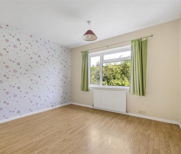 4 bedroom detached house to rent - Photo 5