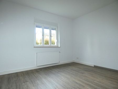 *** Heimaterde! 2 Zimmer, Wohnküche, Erstbezug nach Sanierung, mit eigenem Gartenanteil! *** - Photo 3