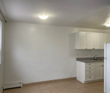 Two Bedroom Apartment - Photo 1