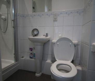 3 bedroom end of terrace house to rent - Photo 6