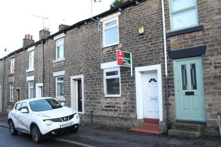 2 bedroom terraced house to rent - Photo 2