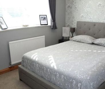 2 bedroom link detached house to rent - Photo 1