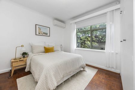 Lifestyle and Location in Perfect Sync! - Photo 3