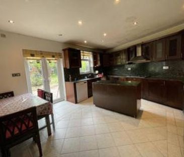 5 bedroom semi-detached house to rent - Photo 6