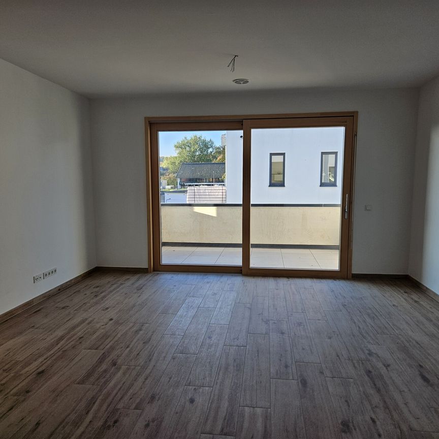 *EXKLUSIVE 2 ZIMMER-WOHNUNG mit EBK *AUFZUG *TIEFGARAGE * BARRIEREFREI *ERSTBEZUG - Photo 1