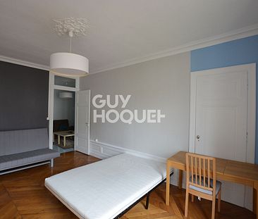 LYON BELLECOUR - Appartement meublé 3 pièces de 79 m² + parking inclus - Photo 1