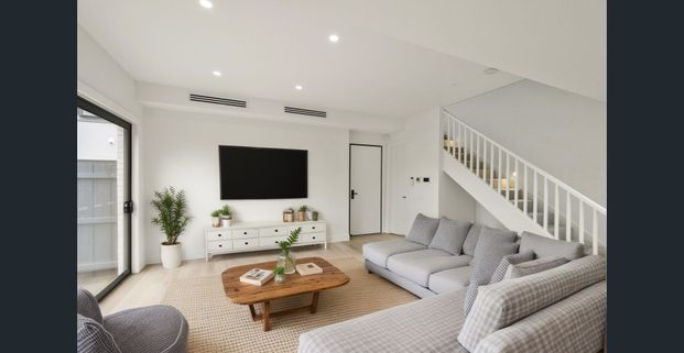 STUNNING NEW DESIGNER TOWNHOUSE - Photo 1